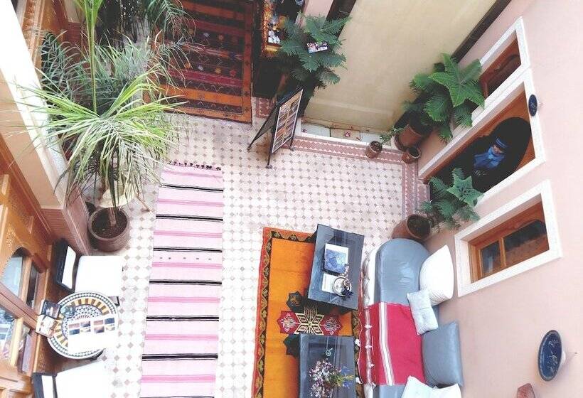 هتل Riad Jenan Adam