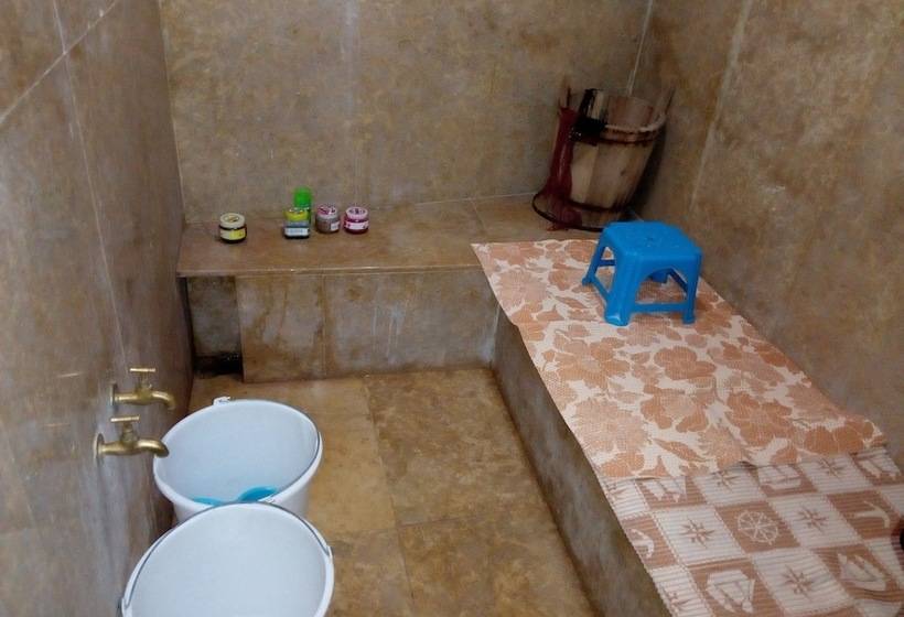 هتل Riad Jenan Adam