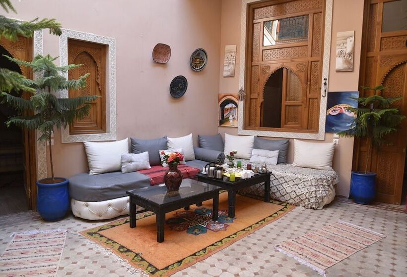 هتل Riad Jenan Adam