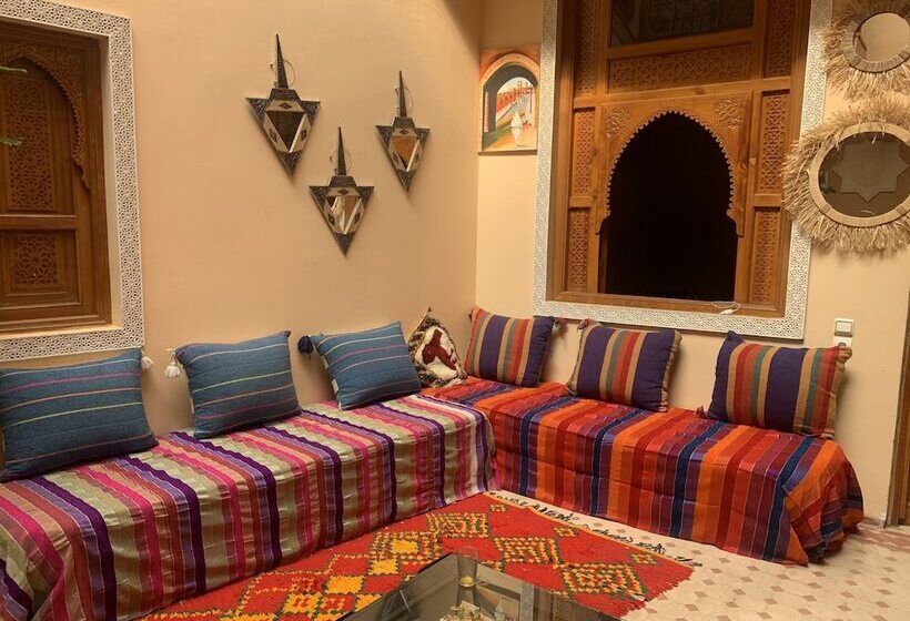 هتل Riad Jenan Adam