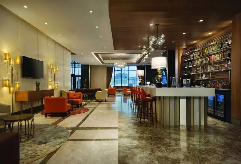 ホテル Tryp By Wyndham Istanbul Basın Ekspres