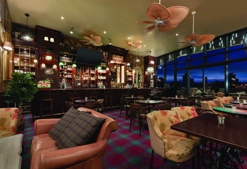 ホテル Tryp By Wyndham Istanbul Basın Ekspres