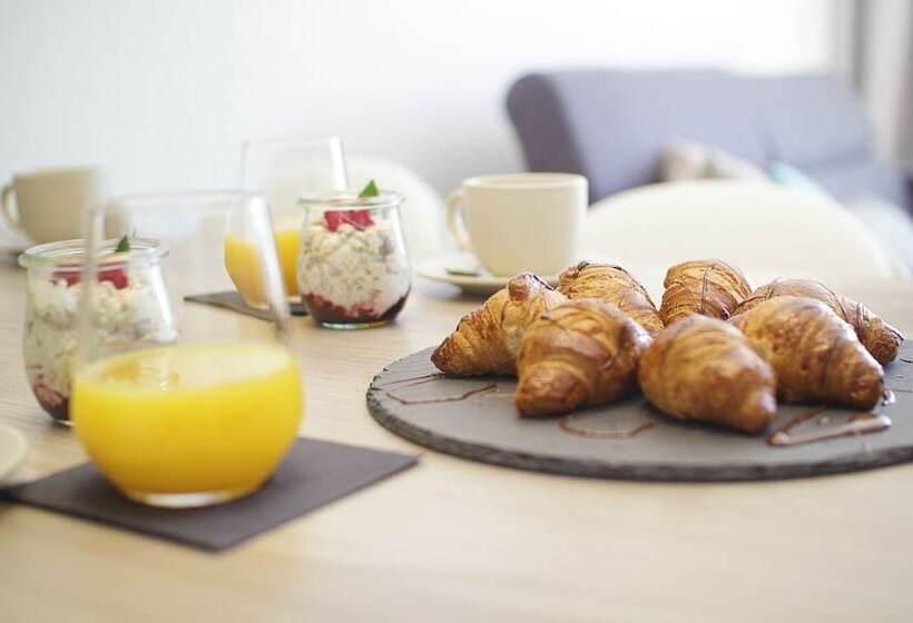 Kalamota Beach House