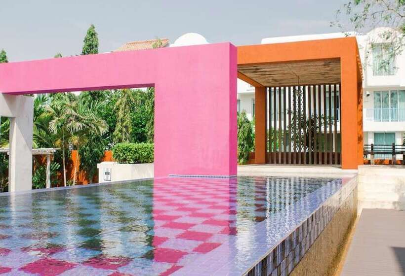 Las Tortugas Condominium