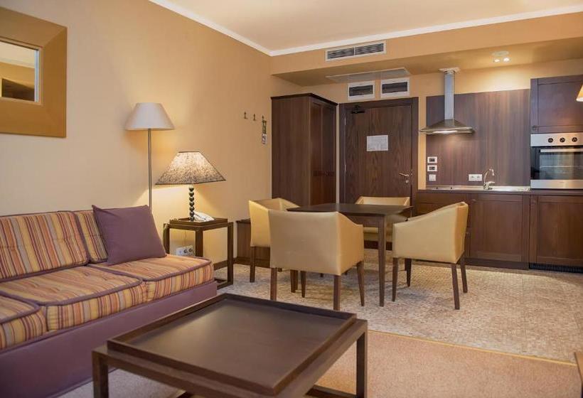 Royal Beach Apartments