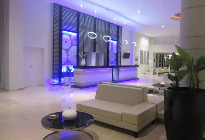 Hotelli Grand Aston Cayo Las Brujas Beach Resort & Spa