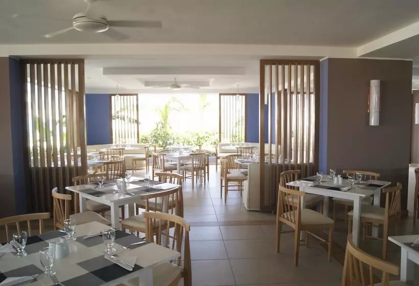 Hotelli Grand Aston Cayo Las Brujas Beach Resort & Spa