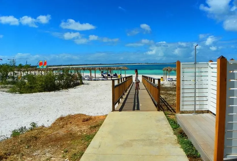 Hotelli Grand Aston Cayo Las Brujas Beach Resort & Spa