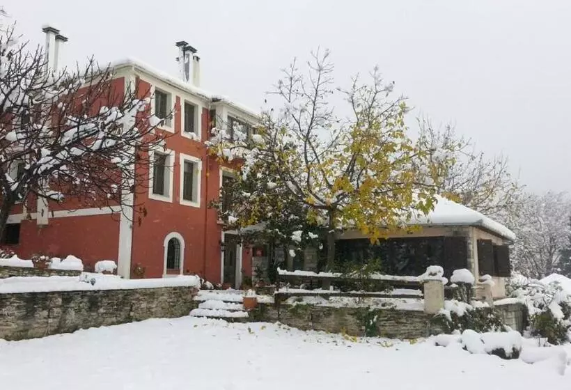 Hotelli Archontiko Pantou