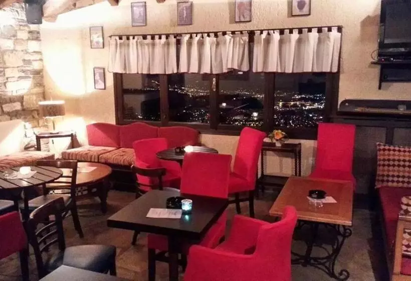 Hotelli Archontiko Pantou