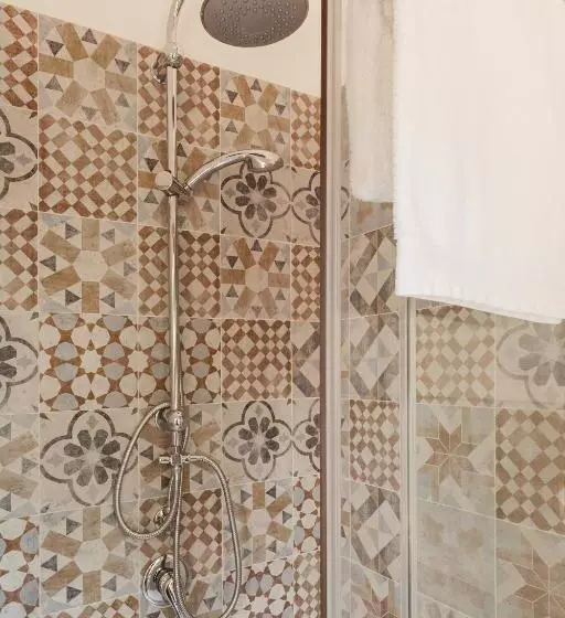 هتل B&b Viale Dei Pini