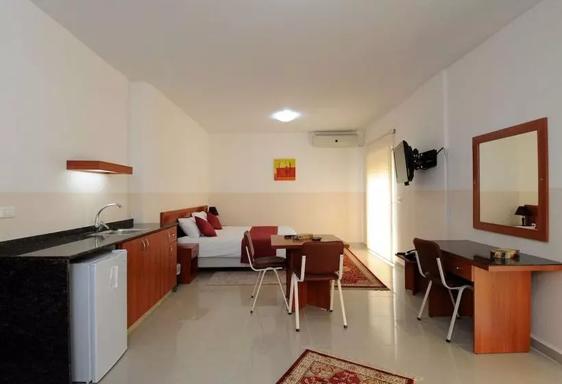 هتل Byblos Guest House