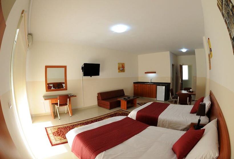هتل Byblos Guest House