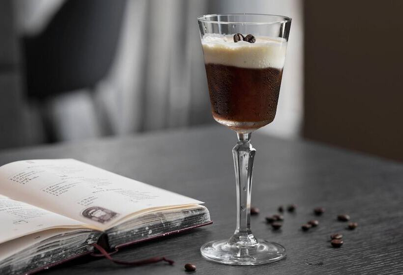 Отель Courtyard By Marriott Munich Garching