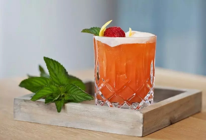 هتل Courtyard By Marriott Munich Garching