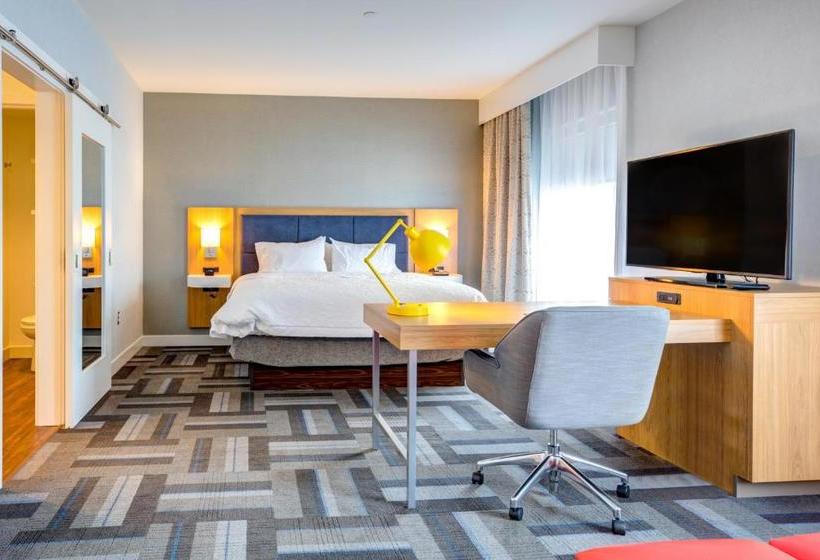 호텔 Hampton Inn & Suites Boston/waltham