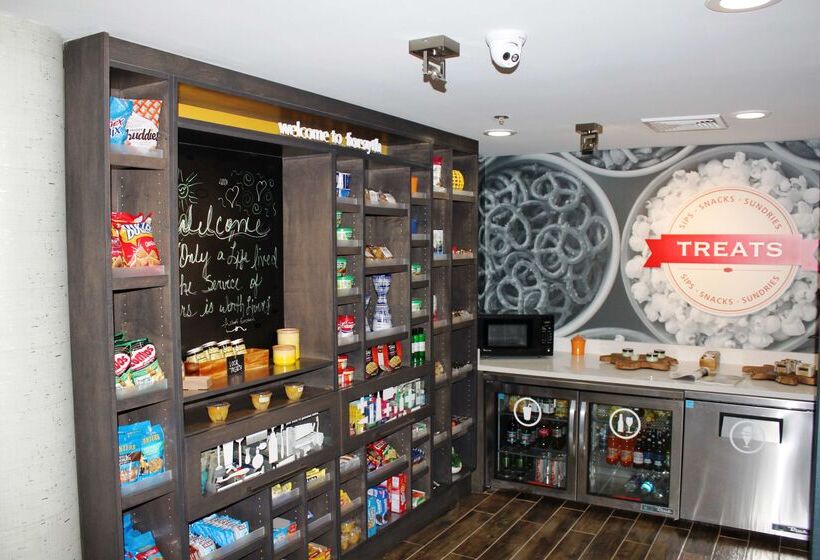 בית מלון כפרי Hampton Inn By Hilton Forsyth