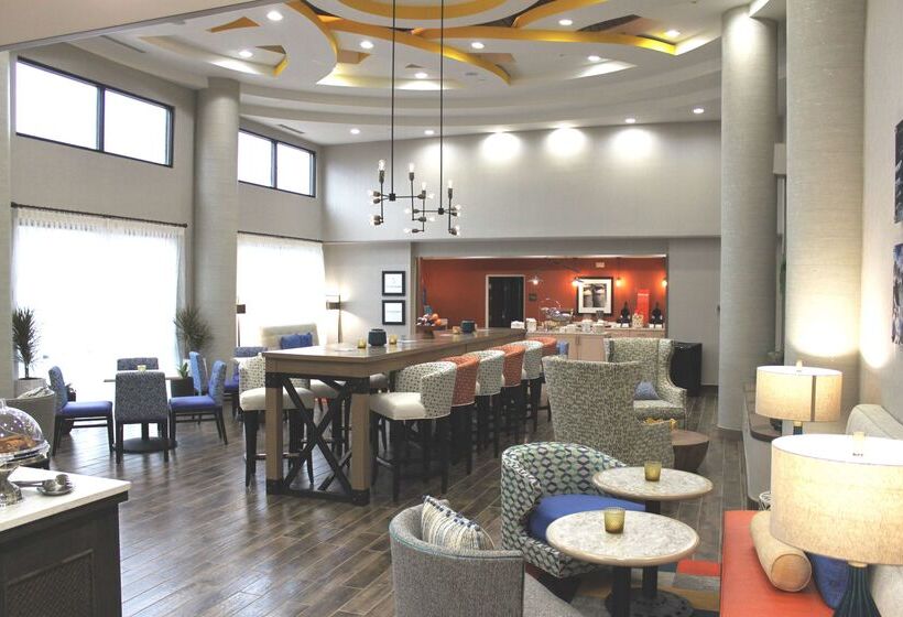 בית מלון כפרי Hampton Inn By Hilton Forsyth