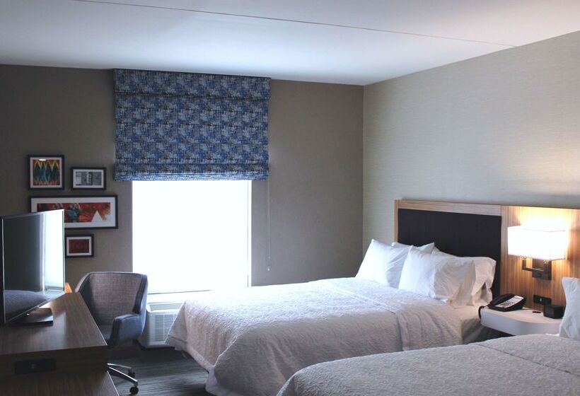בית מלון כפרי Hampton Inn By Hilton Forsyth