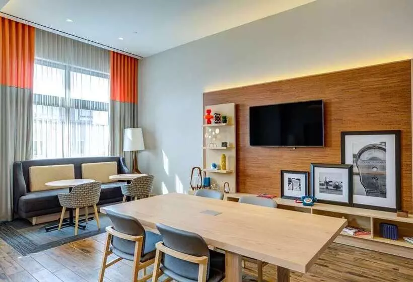 Hotelli Hampton Inn & Suites Boston/waltham