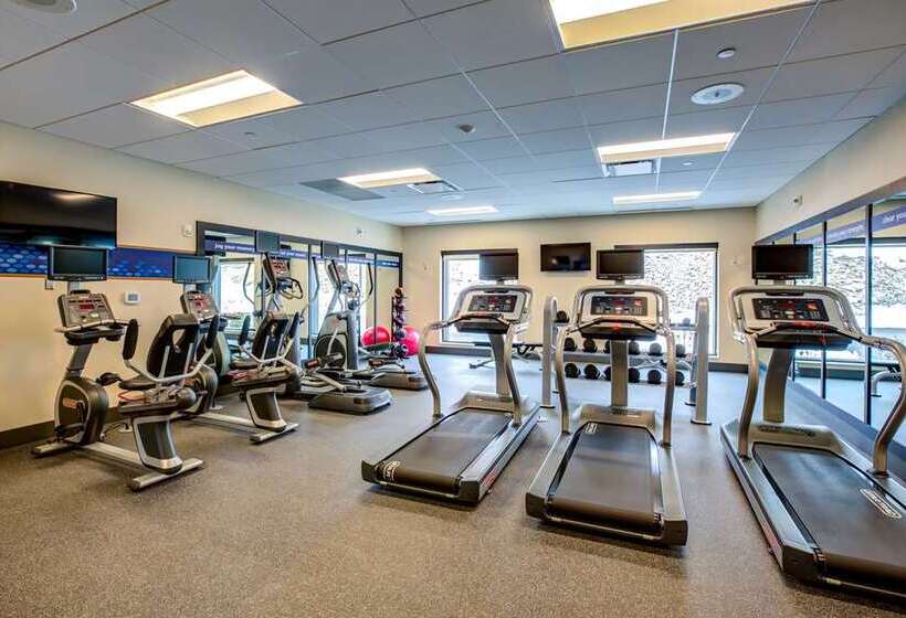 호텔 Hampton Inn & Suites Boston/waltham