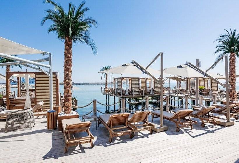 Lords Palace Hotel Spa Casino