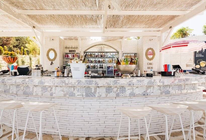 Lords Palace Hotel Spa Casino