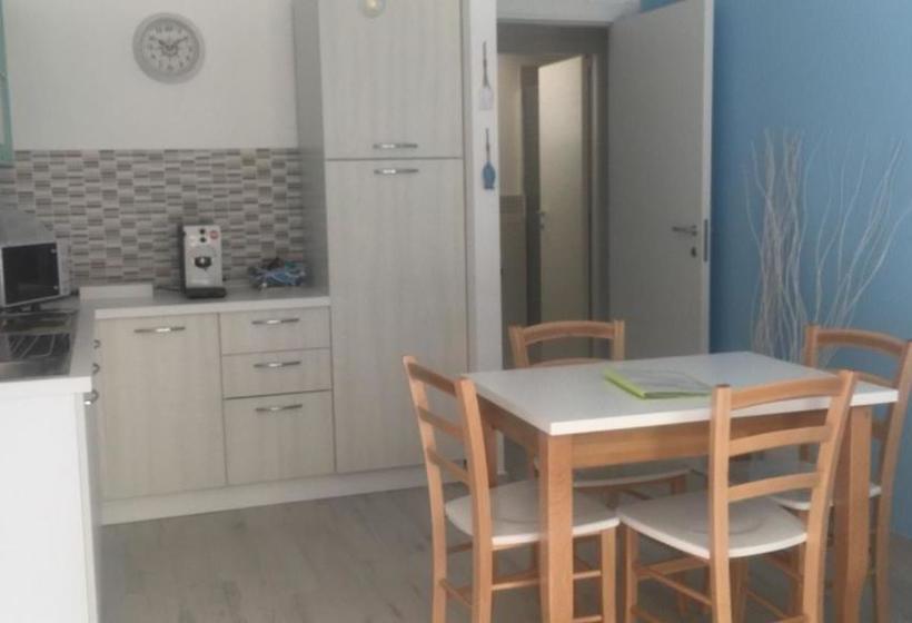 בית מלון כפרי Small Luxury Apartments Pool And Sea View   Stella Del Mare