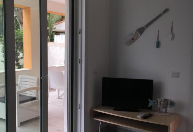 בית מלון כפרי Small Luxury Apartments Pool And Sea View   Stella Del Mare