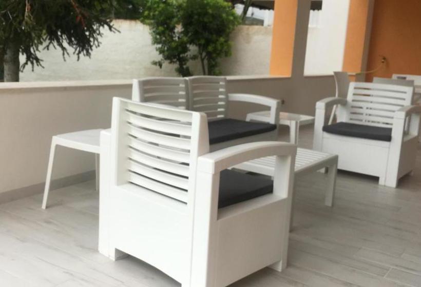 בית מלון כפרי Small Luxury Apartments Pool And Sea View   Stella Del Mare