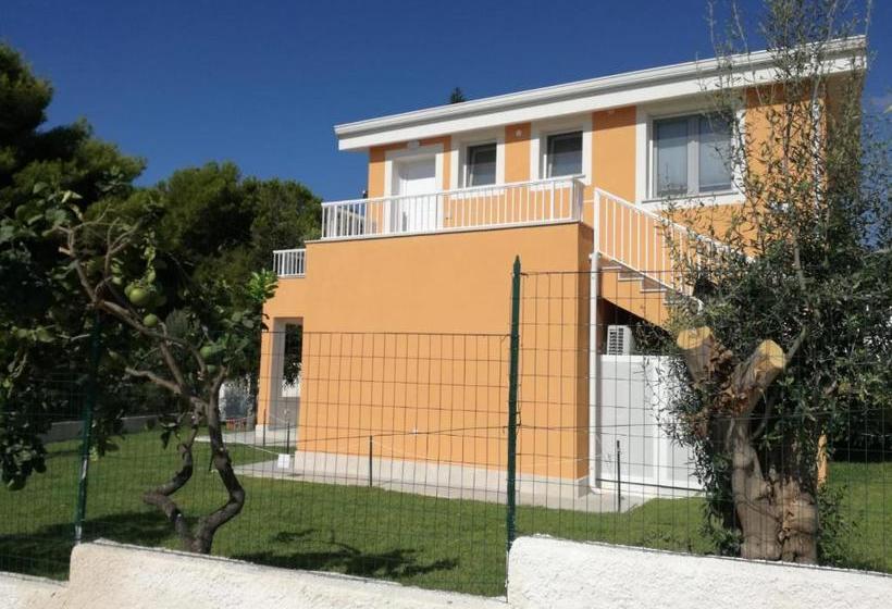 בית מלון כפרי Small Luxury Apartments Pool And Sea View   Stella Del Mare