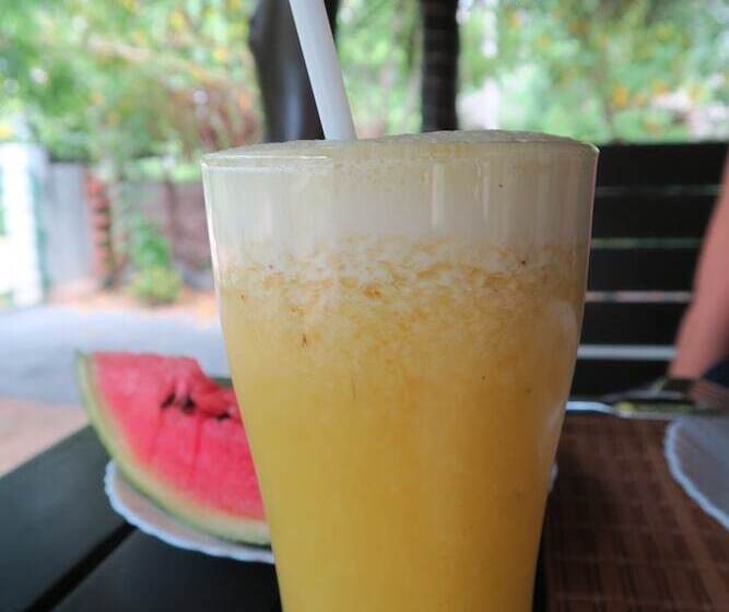 Отель Salt Lake Cabanas & Restaurant