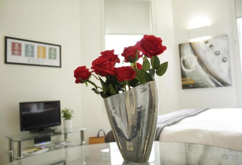 هتل Urban Stay London City Apartments