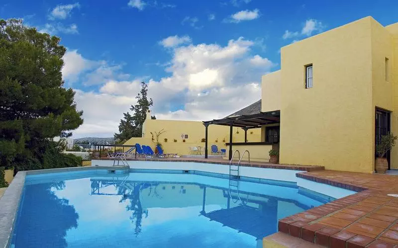 Sundance Apartments & Suites