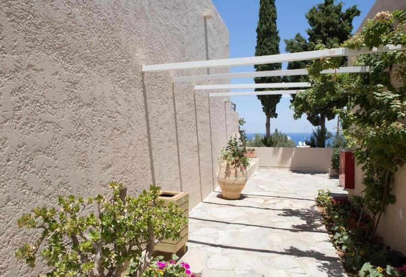 Sundance Apartments & Suites