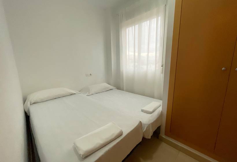 Apartamentos Los Almendros 3000