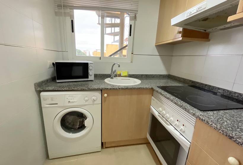 Apartamentos Los Almendros 3000