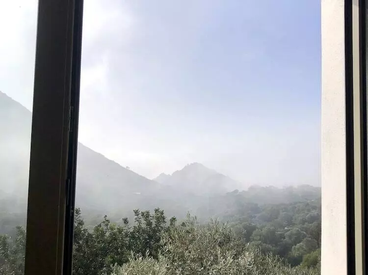 Mourtzanakis Residence   Traditional Eco Hotel In Achlada