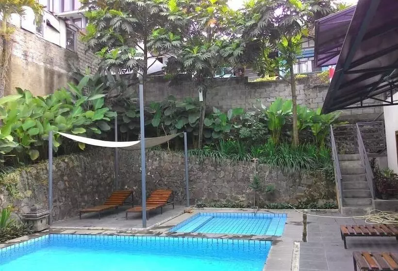 Hotel Augusta Lembang