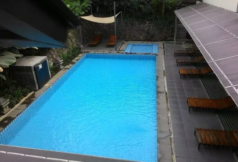 Hotel Augusta Lembang