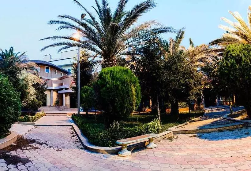 هتل Badeleh