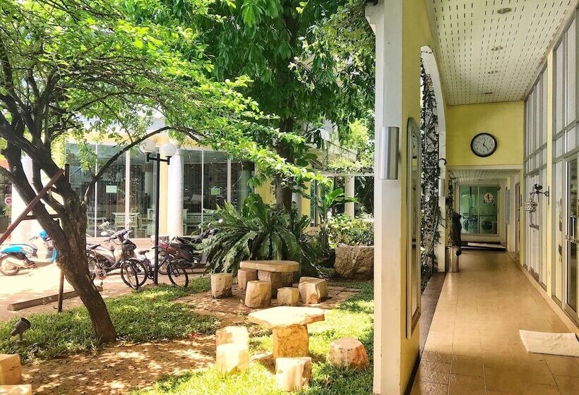 هتل Caza V1 Serviced Apartment