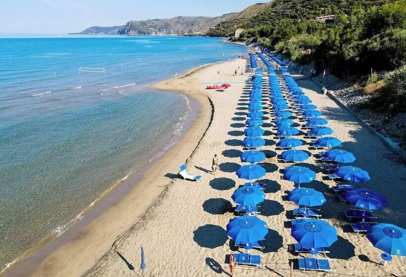 Hotelli Futura Club Cilento