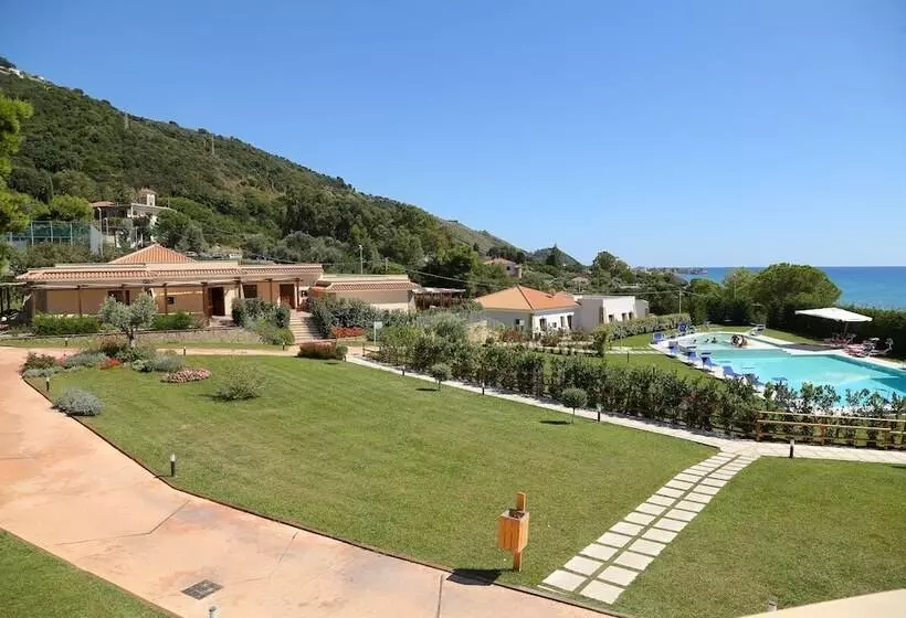 Hotelli Futura Club Cilento