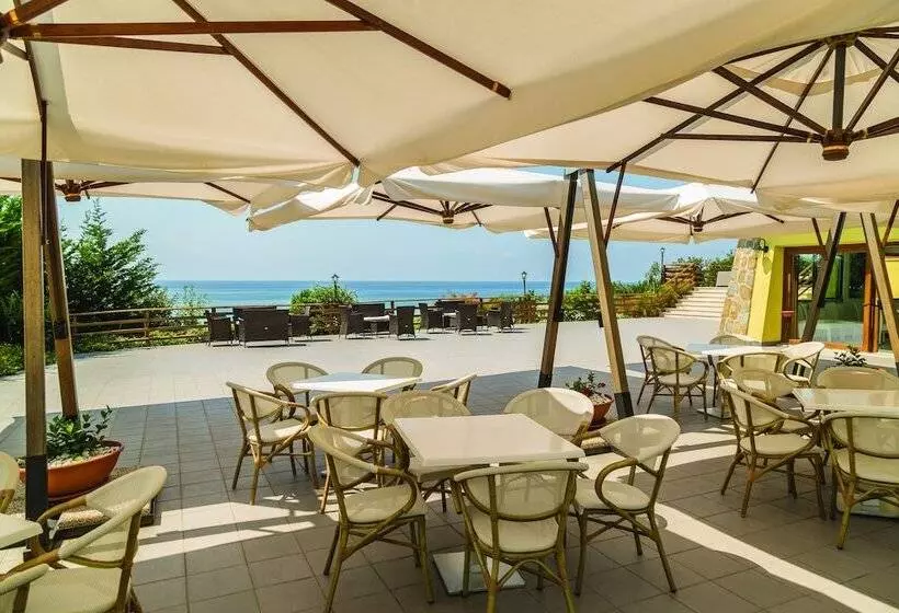 Hotelli Futura Club Cilento