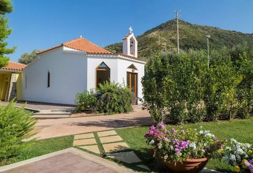 Hotelli Futura Club Cilento