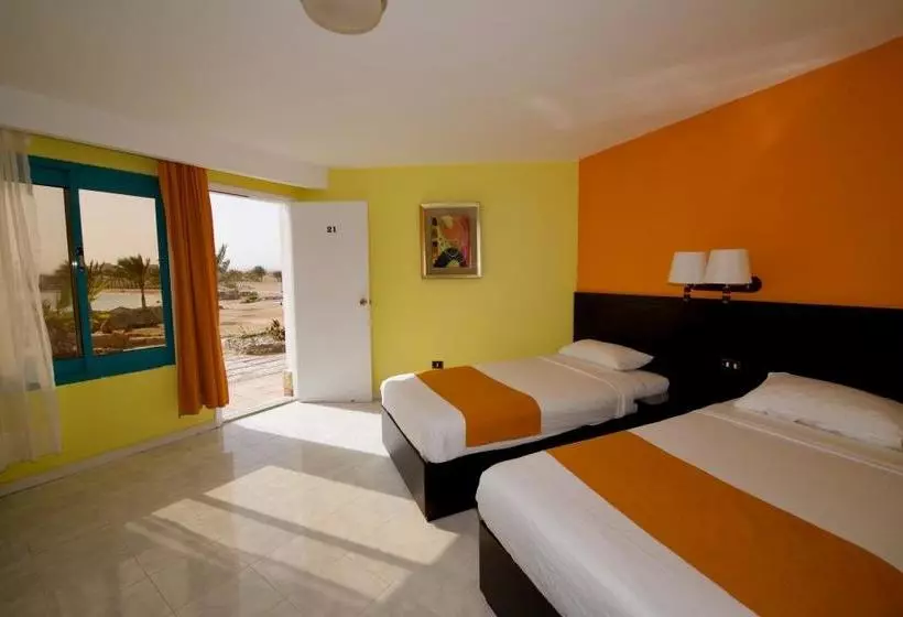 هتل Orca Village Safaga