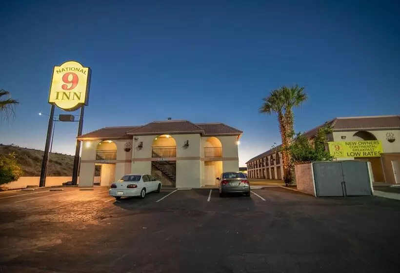 Hotelli National 9 Inn