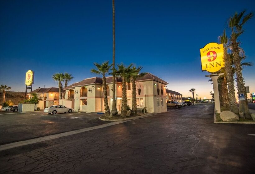 فندق National 9 Inn