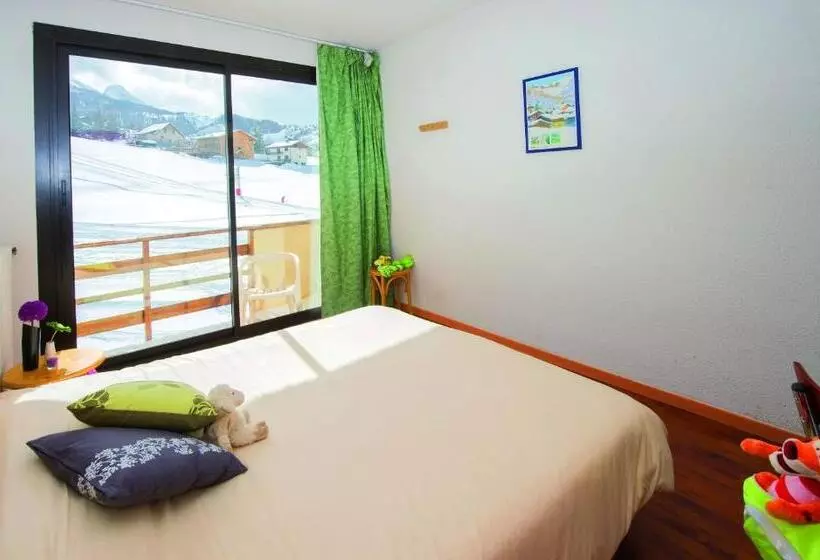 هتل Vtf Les Balcons Du Sauze